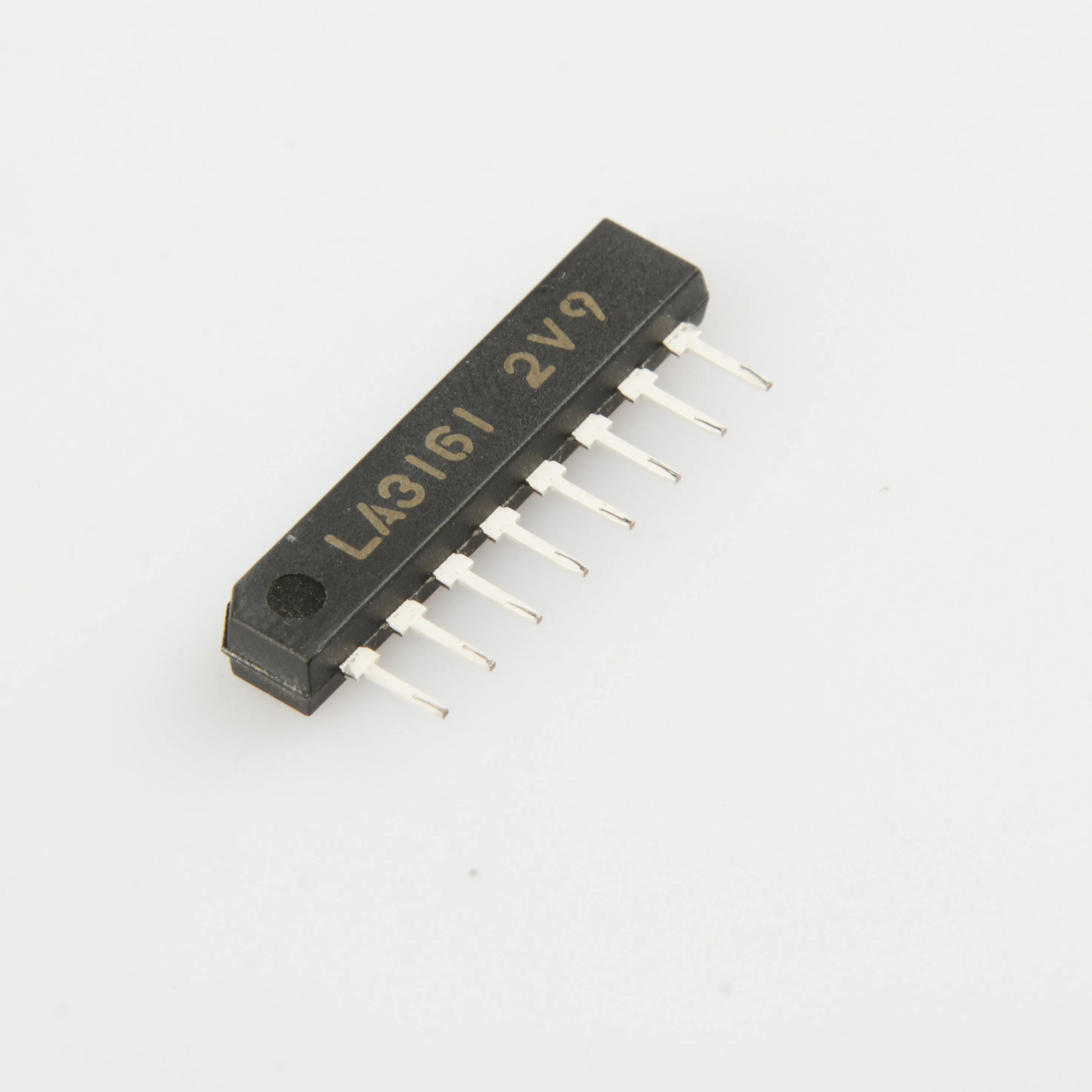 Оригинальная двухканальная схема усилителя эквалайзера LA3161 с инкапсуляцией SIP