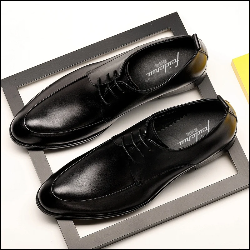Новое поступление; классические мужские Представительская обувь натуральная шнурки из кожи в стиле Дерби Свадебные оксфорды острый носок Для мужчин банкетные фальцовые Туфли без каблуков DX120