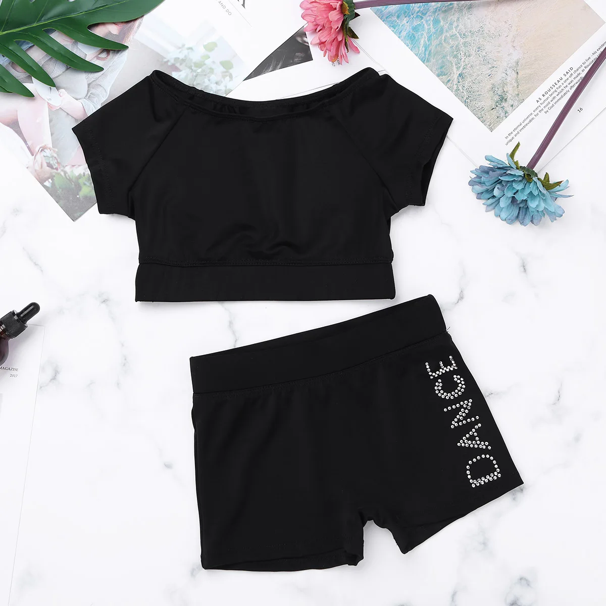 Kids Two-piece Dance Wear Crop Tops with Letters Printed Shorts Set Gym Workout Outfit for Girls Ballet Gymnastics Practice |