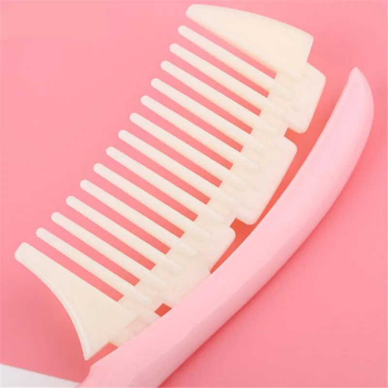 

Barber Plastic Large Width Teeth Comb Curly Hair Brushes Straight Antistatic Plastic Combed Hairdressing Tool New 4 Color