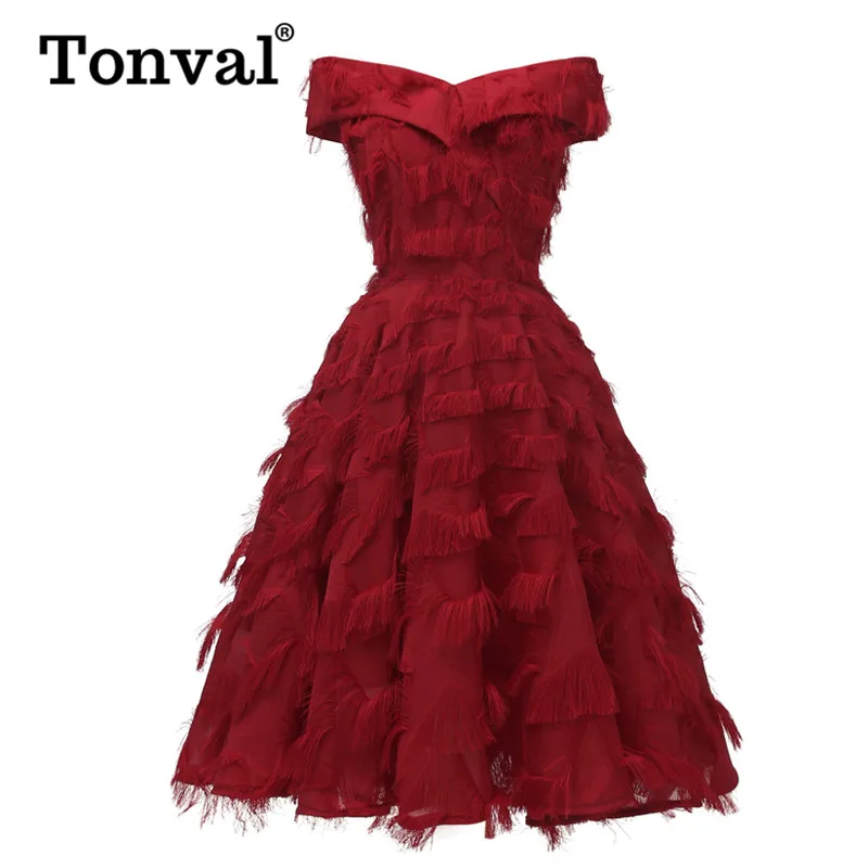 Женское винтажное платье с бахромой Tonval бордовое элегантное открытыми плечами