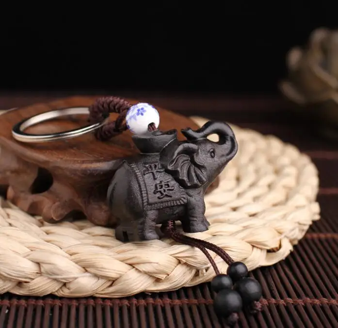 

Новинка милая искусственная деревянная скульптура Счастливый слон брелок подвеска брелок для автомобиля ювелирные изделия женские ремесл...