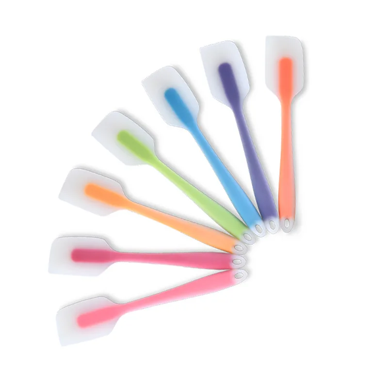 

Silicone Baking Tools One-Piece Scraper Translucent Large Cake Cream Pastry Spatulas High Temperature Resistance Kitchen Product