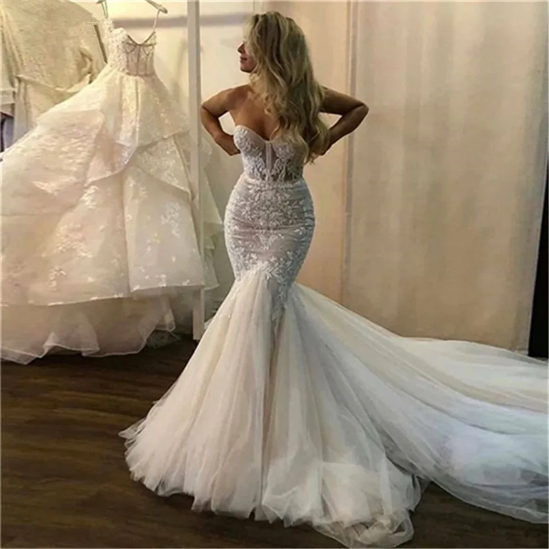 

Mermaid Wedding Dresses New V Neck Lace Appliques Bride Gowns robe de mariee Wedding Gown With Romantic Buttons Back