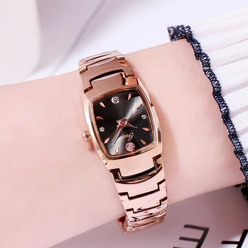 

New square calendar steel belt women's watch fashion student calendar small steel belt diamond set watch women