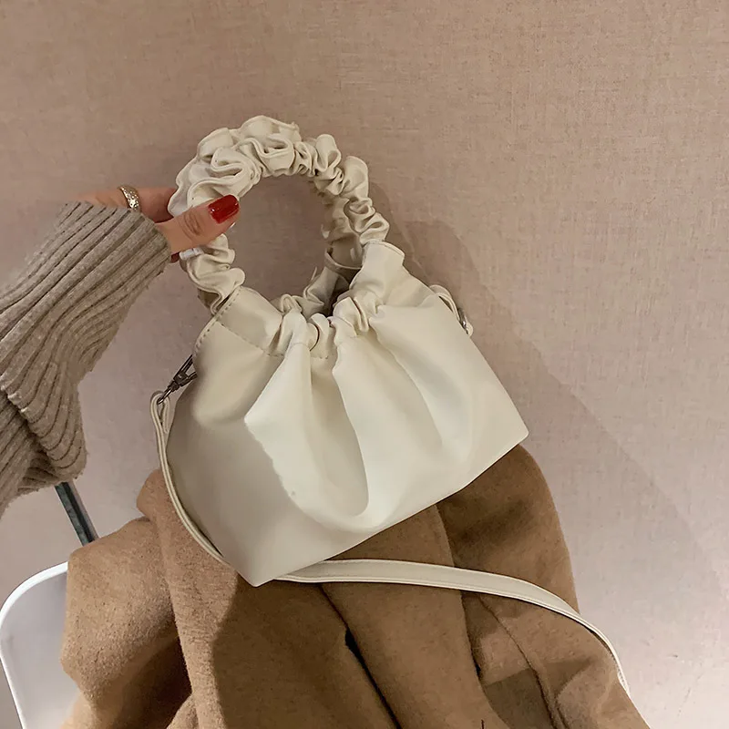 

2021 New Fairy Small Bag Fashion Fold Cloud Bag Mini Portable Messenger Chain Bucket Bag Women's Shoulder Bag