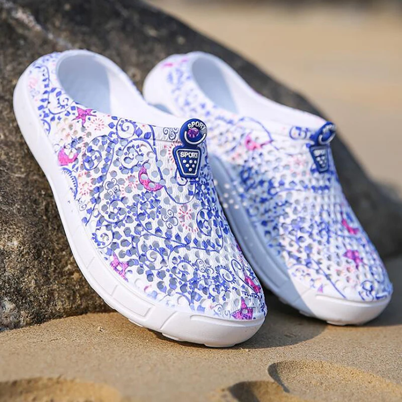 

Women Sandals Ladies Beach Sandals Casual Outdoor Waterproof Slippers Flats Shoes 2021 Fashion Hollow Out Breathable Shoes
