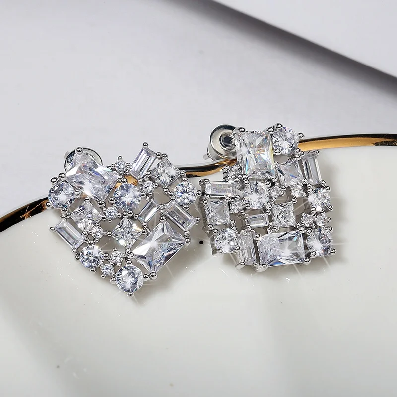Huitan роскошные новые женские серьги гвоздики в форме сердца с полным покрытием CZ