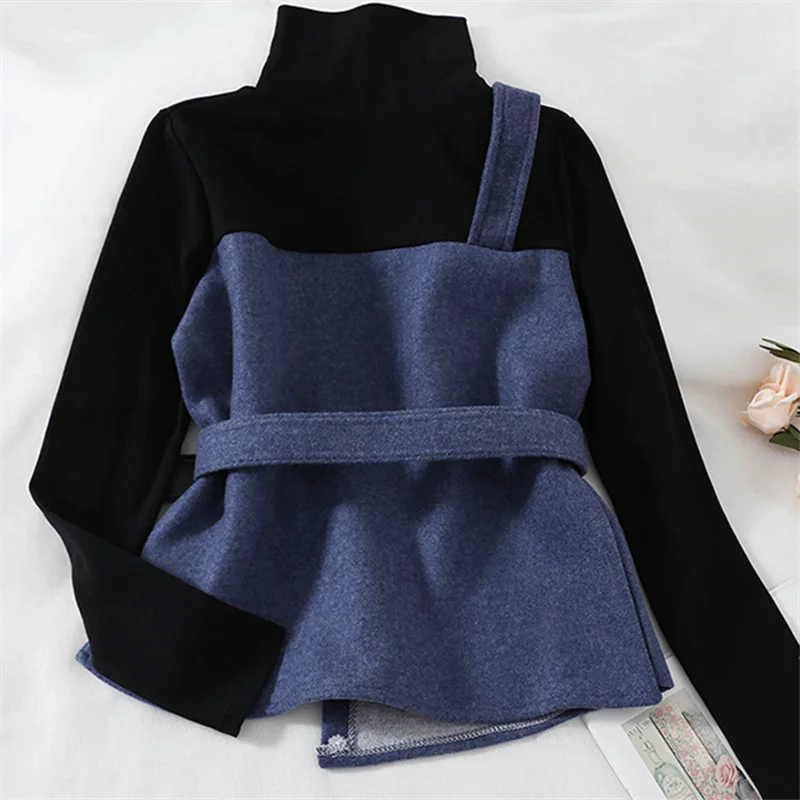 Женский трикотажный костюм из двух предметов Neploe с поясом и высоким воротником +