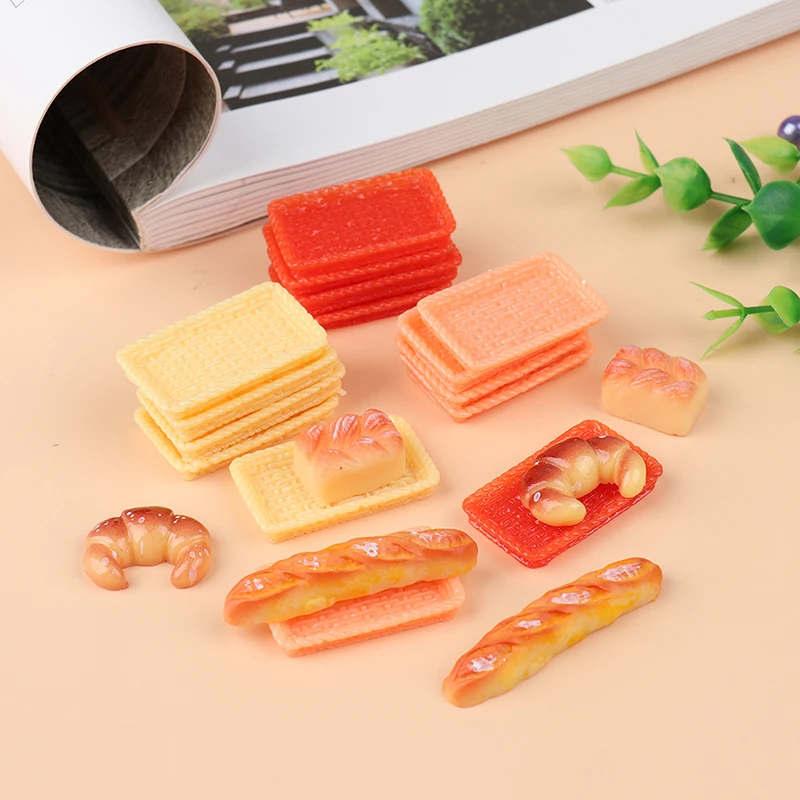 

1pc 1/12 Dollhouse Mini Cake Bread Dish Miniature Kitchen Fruit Dish Dollhouse Accessories For Children Kid Kitchen Toy
