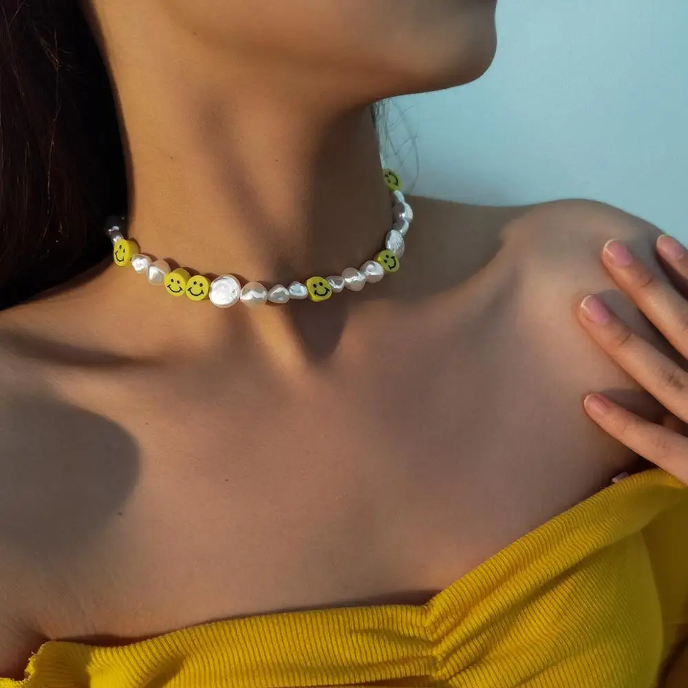

Korean irregular Imitation Pearl Choker Necklace For Women Cute Sweet Girls Necklace Smile Face Beads Necklace Jewelry