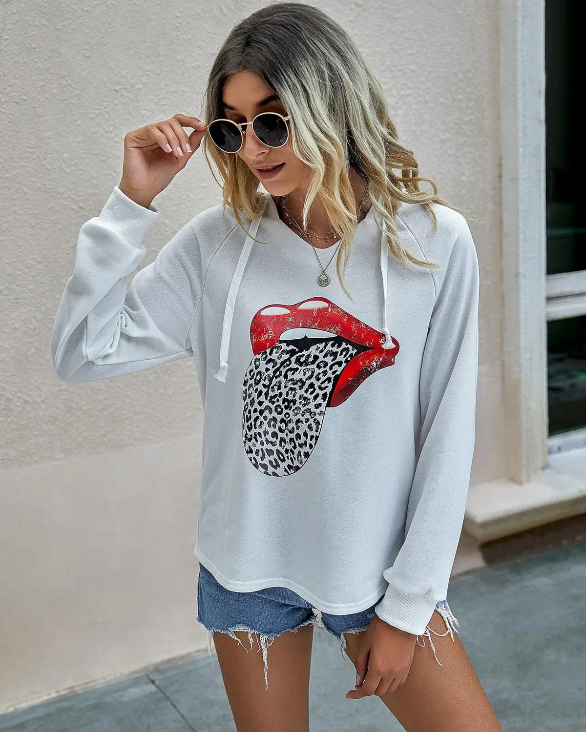 

Autumn Hoodies Women 2020 Lips Print White Hooded Sweatshirt Leisure Hoodie Winter Pullover Tops Female Streetwear Tracksuit