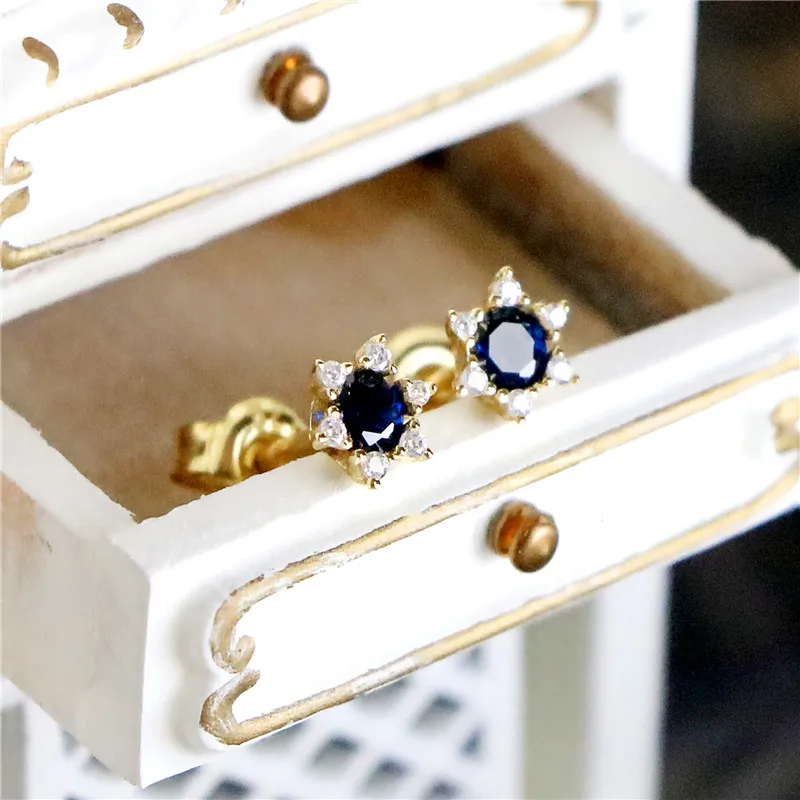 

Dainty Female Blue Crystal Small Earrings Charm 925 Sterling Silver Wedding Earrings For Women Cute Bride Flower Stud Earrings