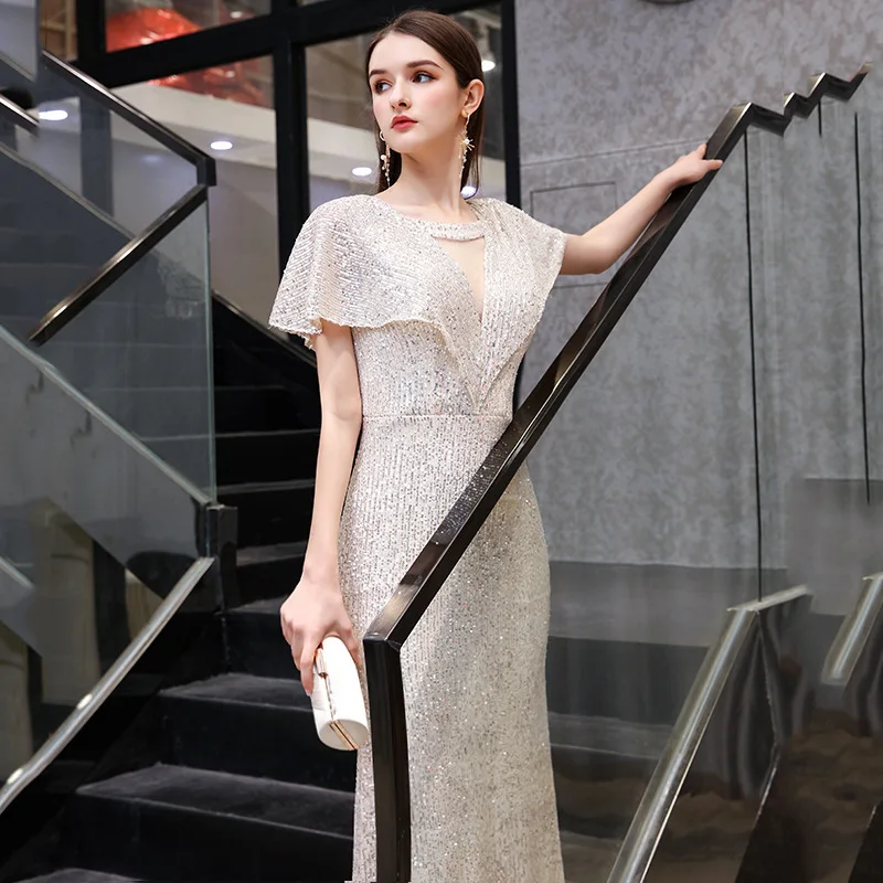 Женское офисное элегантное платье для выпускного вечера серебристое банкетное с