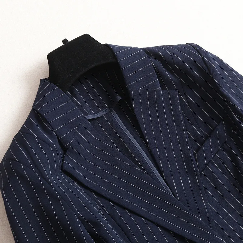 

Striped Blazer Suit Set Women Summer Fashion Office Lady Two Piece Outfits 2020 Elegant Top and Shorts Matching Set Plus Size