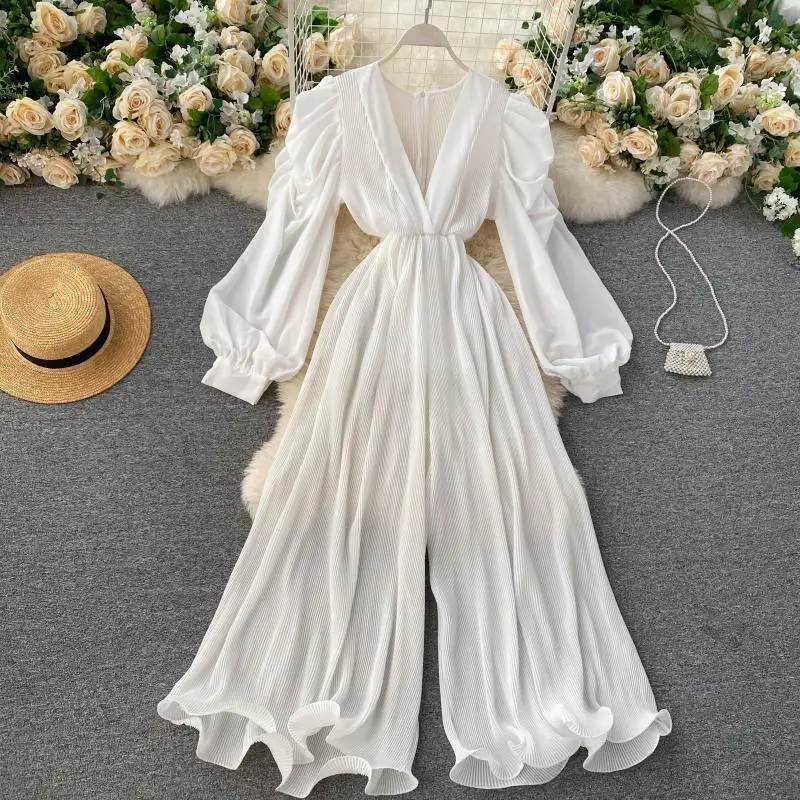 

European Retro Women Jumpsuit Vneck Bubble Sleeves Waist Thin Three-dimensional Wide Leg Pants Ruffles Casual Solid Thin Elegant