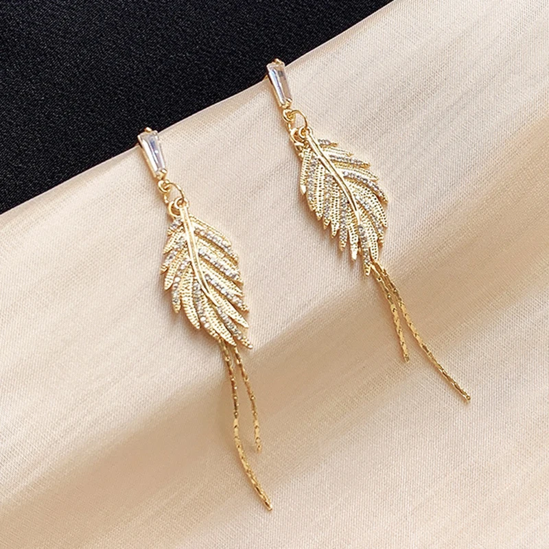 

Earrings For Women Needle Micro-inlaid Banana Leaf Long Tassel Wholesale Korean Stud Earring Show Thin Face