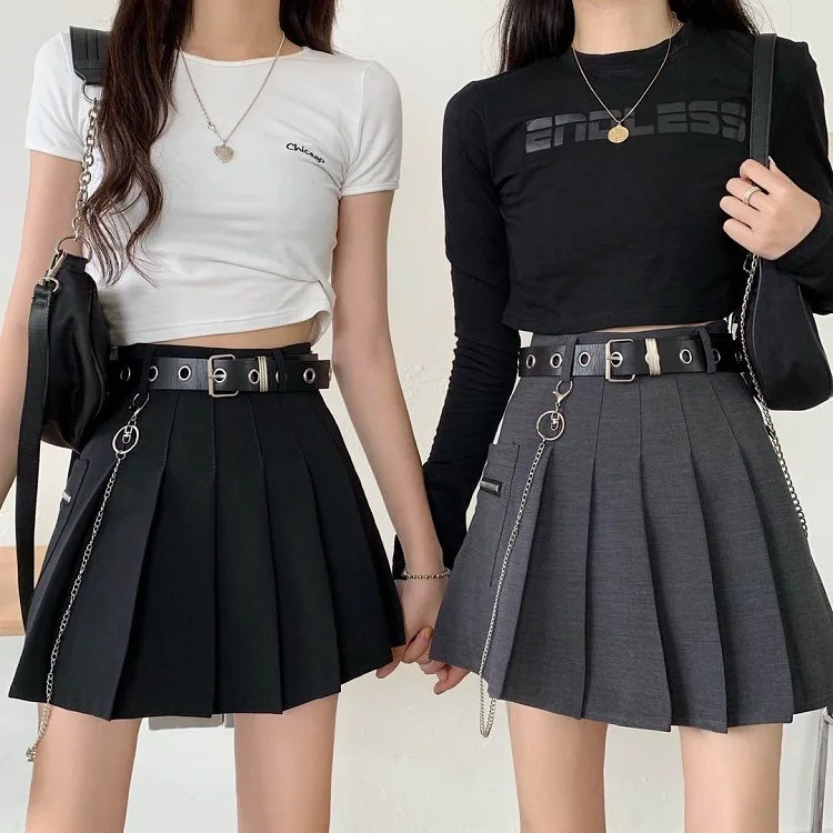 

High Waist Mini Black Skirts Gothic Streetwear Solid Color Pleated Women Skirts Casual College Lolita Skirt With Belt And Chain