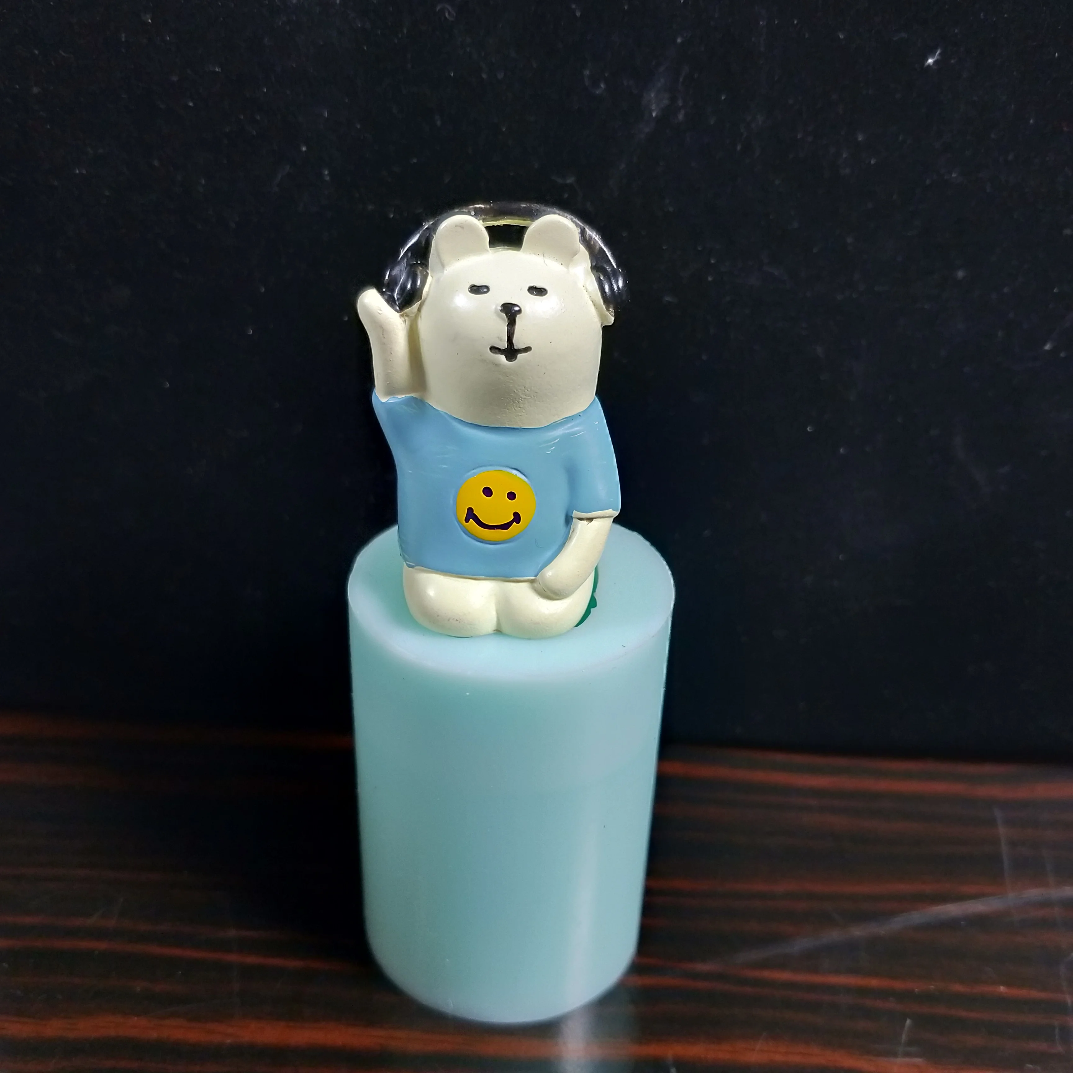 

DW0170 PRZY Mold Silicone Fondant Mould Resin Clay Mold Embed Molds Dog Listening To Music With Headphones Ornaments Silicone