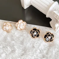 cute female white enamel earrings elegant gold color weddiing earrings trendy flower small stud earrings for women