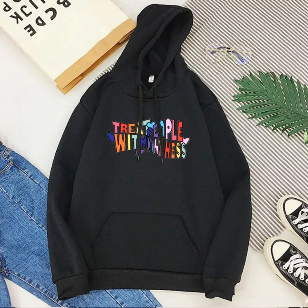 

Hoodies & Sweatshirts