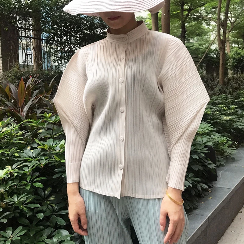 

Miyake Pleated Blouse Autumn New Solid Color Stand Collar Single-row Button Shirt