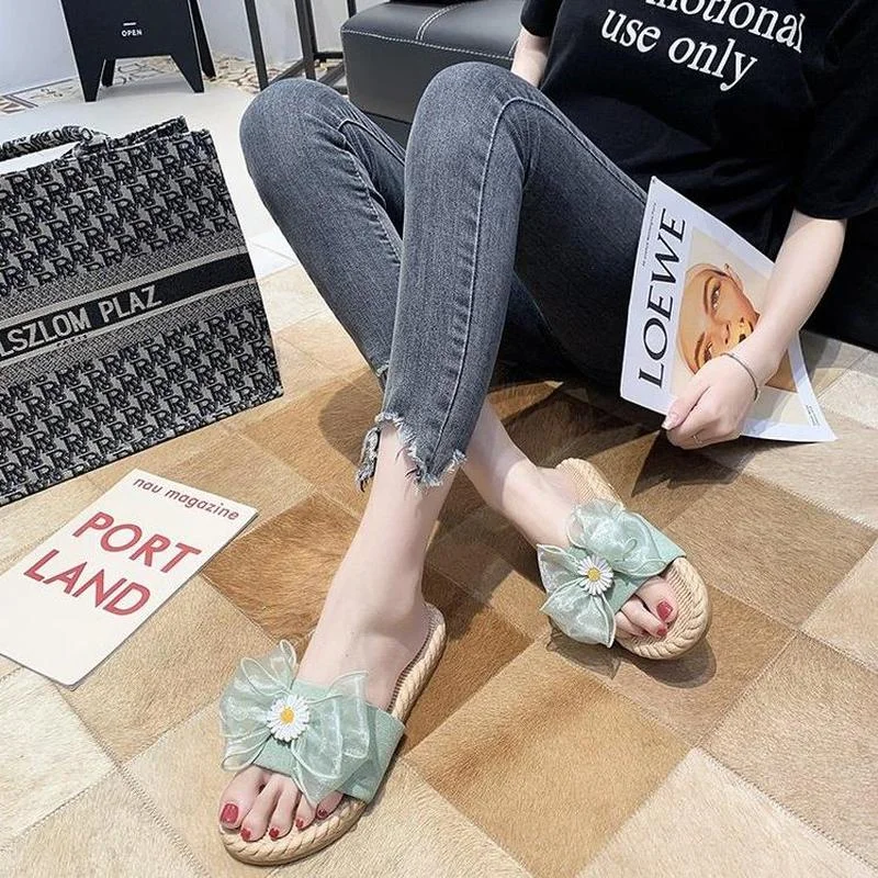 

Fashion New Women's Slippers Casual Wild Bow Decoration Sweet Small Fresh Beach Outdoor Women's Slippers 2021