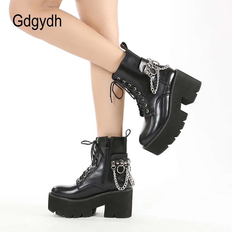 Gdgydh Goth Platform Chunky Heels Combat Boots for Women Metal Chain Halloween Comfy Black Goth Heeled Boots Wide Calf