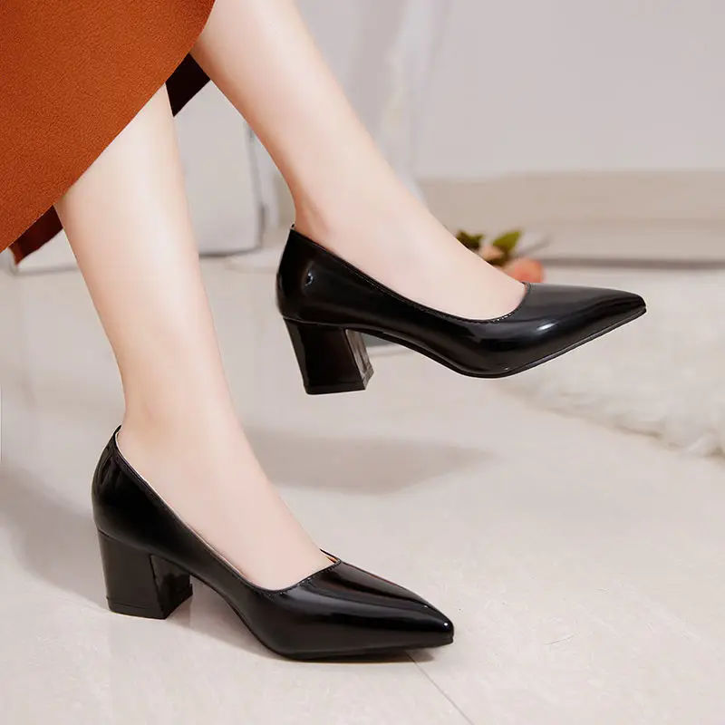 

Classics Square Heels Patent Leather Shoes Woman Pointed Toe Pumps Sapato feminino Work Party Shoes zapatillas mujer