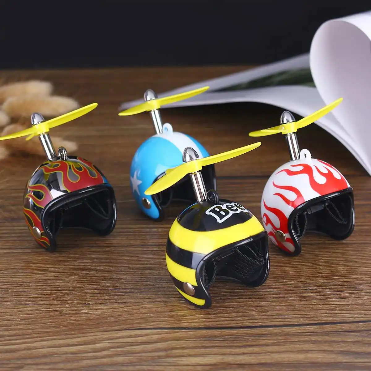 

Funny Small Chicken Pet Helmet Hens Bird Hard Protective Hat Headgear Pet Carriers Supplies Farm Animal Accessories Propeller