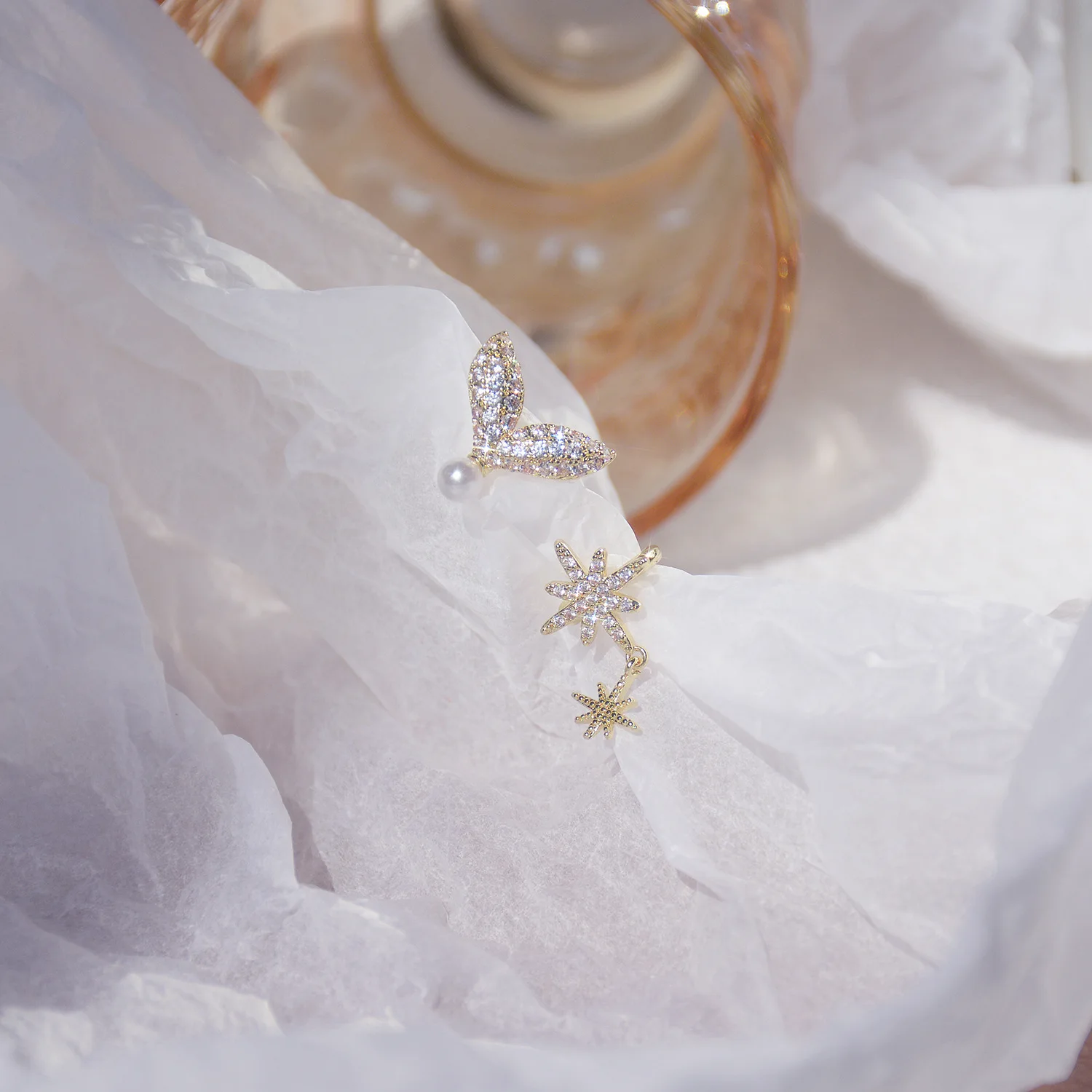 

2021 New Arrival 14K Real Plated Star Stud Earrings For Women Luxury Jewelry Zircon Irregular Fish Tail Earrings