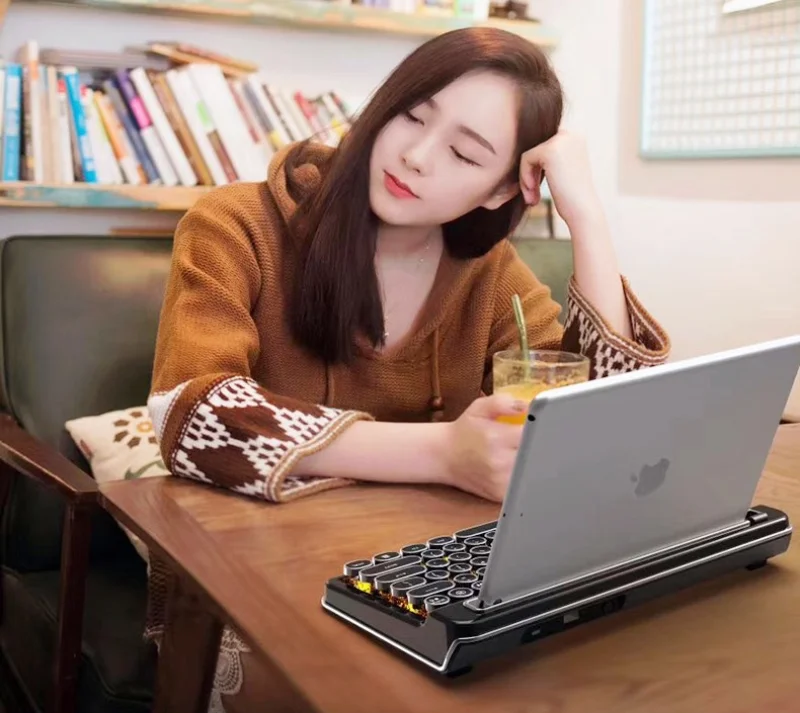 

New Steam punk Rococo lipstick dot wireless Bluetooth keyboard Retro typewriter LED backlight mechanical keyboard for PC iPad