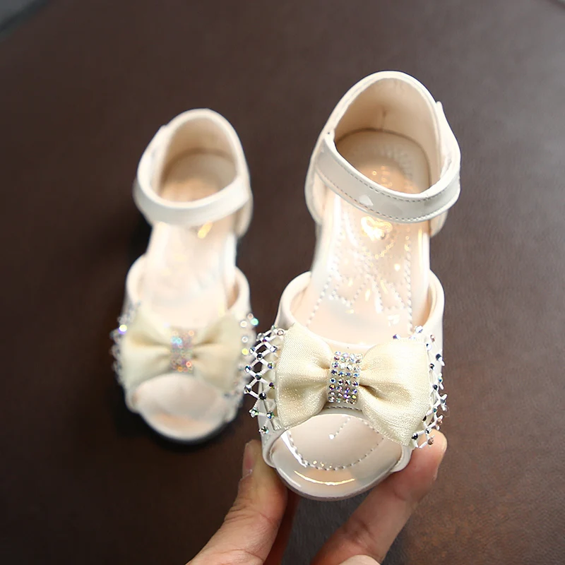 

Girls Fashion Sandals Kids Soft Bottom Bow Flower Princess Shoes 2020 Summer New Children Baby Insiade Beach Non-slip Sandals