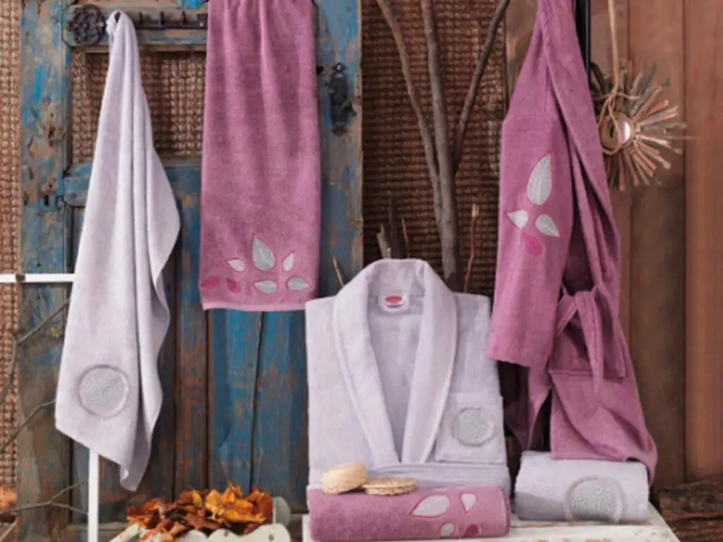 

Natali Bamboo Bathrobe Set Color Rose Gray
