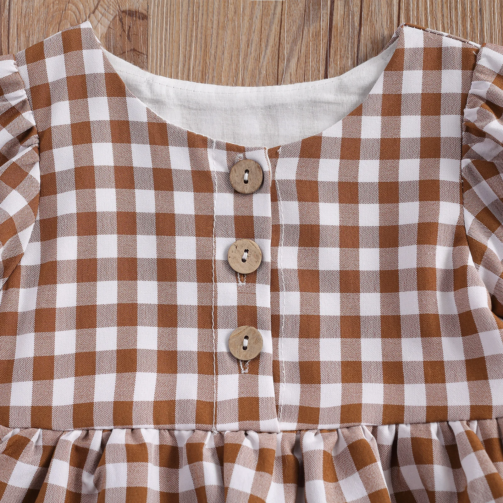 

2021 New Baby Girls Long Sleeve Ruffle Bodysuit Chocolate Stripe Printed Pattern Round Collar One-Piece 0-24 Months