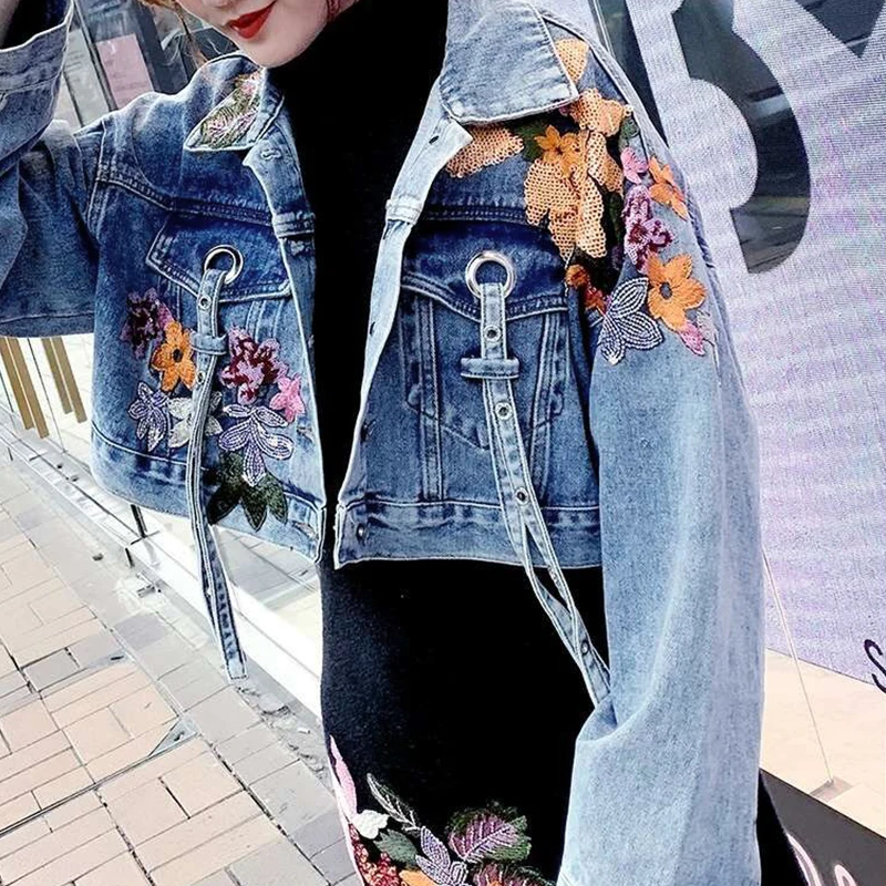 Джинсовая куртка женская с цветочной вышивкой винтажная свободная синяя