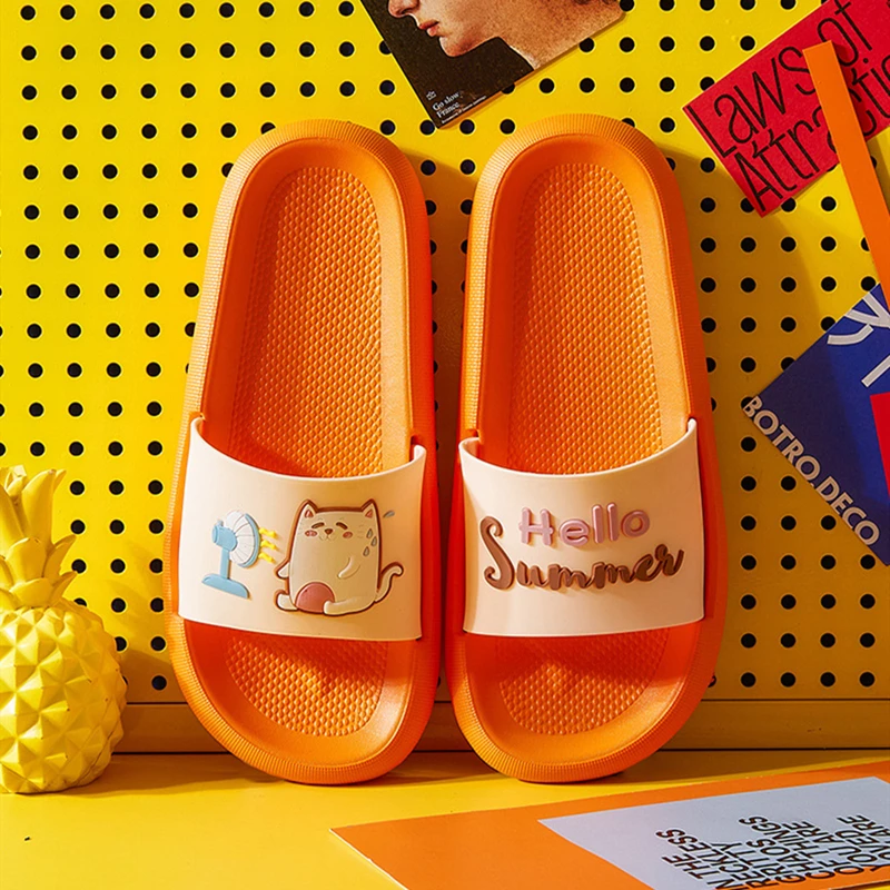 

Summer New Cartoon Cats House Women Bath Slippers Comfortable Thick Sole Non-slip Lovers Platform Shoes Indoor Women EVA Slides