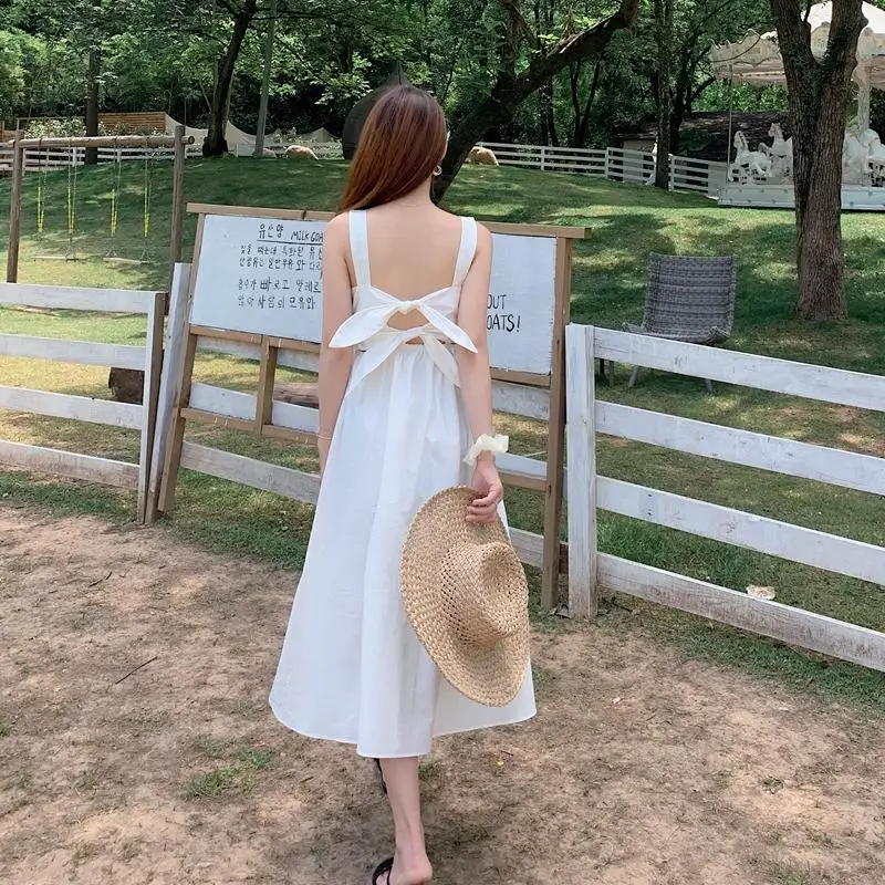 Женское летнее платье на бретельках с открытой спиной | Женская одежда