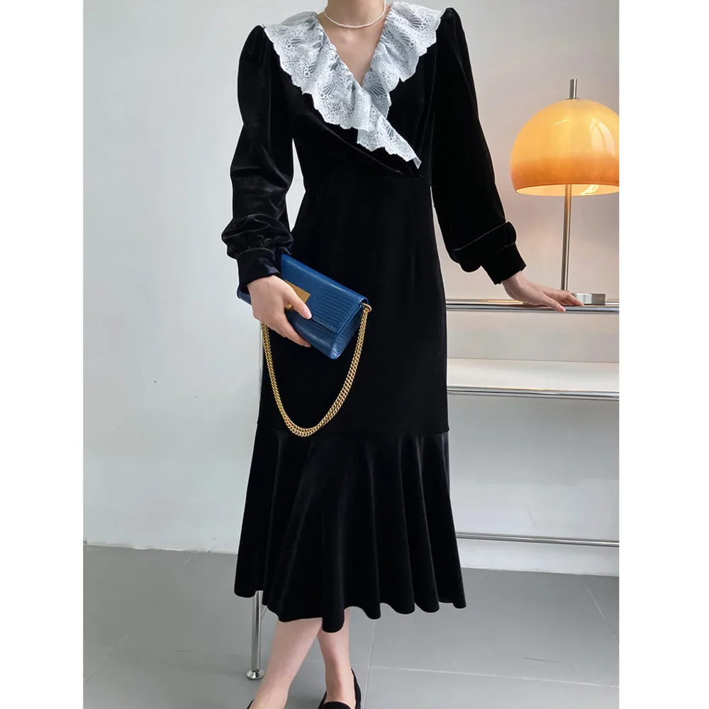 

Black Velvet Lace V Neck Maxi Fishtail Dress