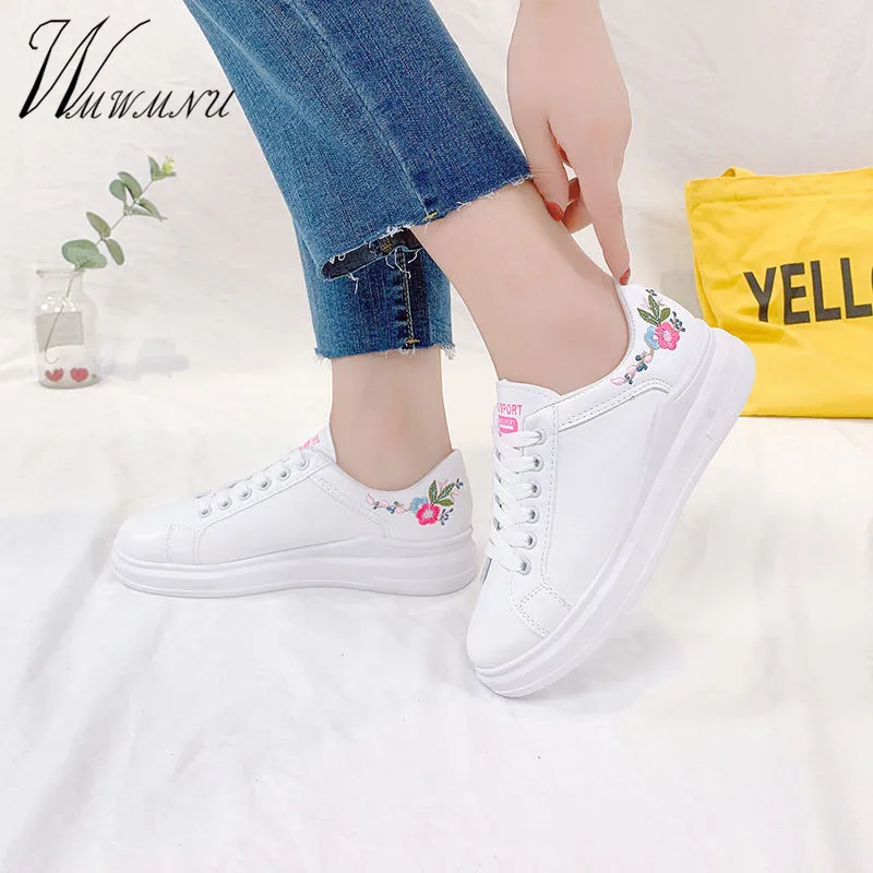 

Женские кроссовки на плоской подошве, с вышивкой, белые, весна, 2020