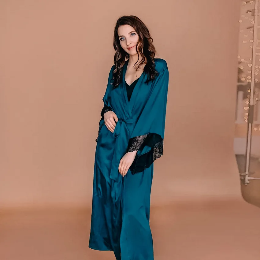 

New red wedding robe lace sexy imitation silk high temperament robe women's silk robe
