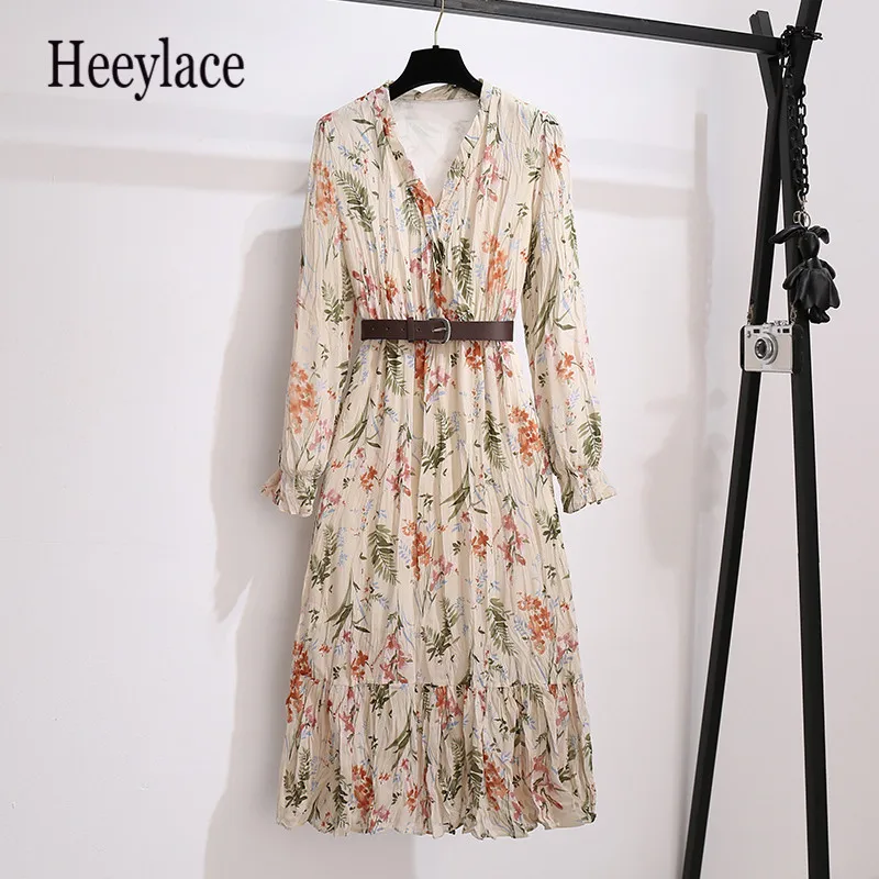 

Plus Size women Long Sleeve Floral Print Autumn Dresses Women 4XL V Neck Pleated Dresses Beachwear Holoday Boho Long Vestidos