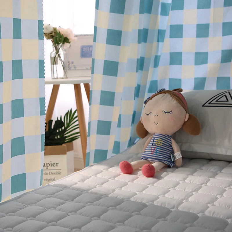 Студенческого общежития кровать Шторы Свежий плед покрытие стола светильник Топ