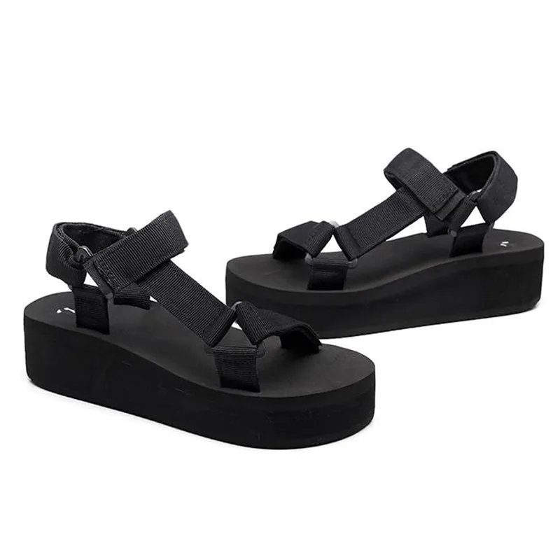 COSMAGIC/Модные женские босоножки; Новинка года; летние пляжные Босоножки на платформе черного цвета