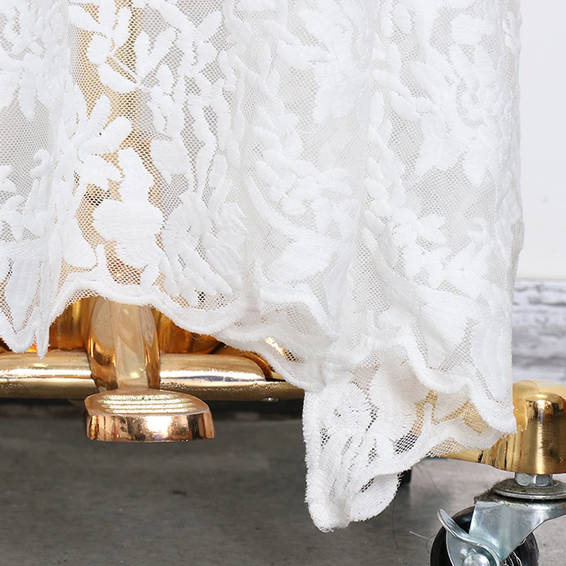 Женское кружевное платье TWOTWINSTYLE белое винтажное с v образным вырезом длинными