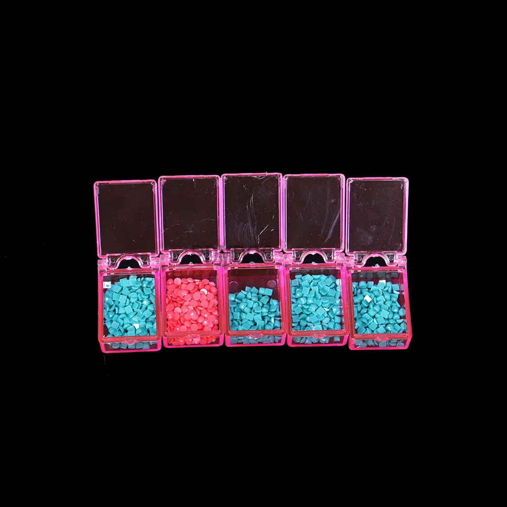 

20 Girds Nail Art Storage Case Plastic Storage Box Diamond Painting Kits Nail Art Rhinestone Tool Beads Case Organizer Holder