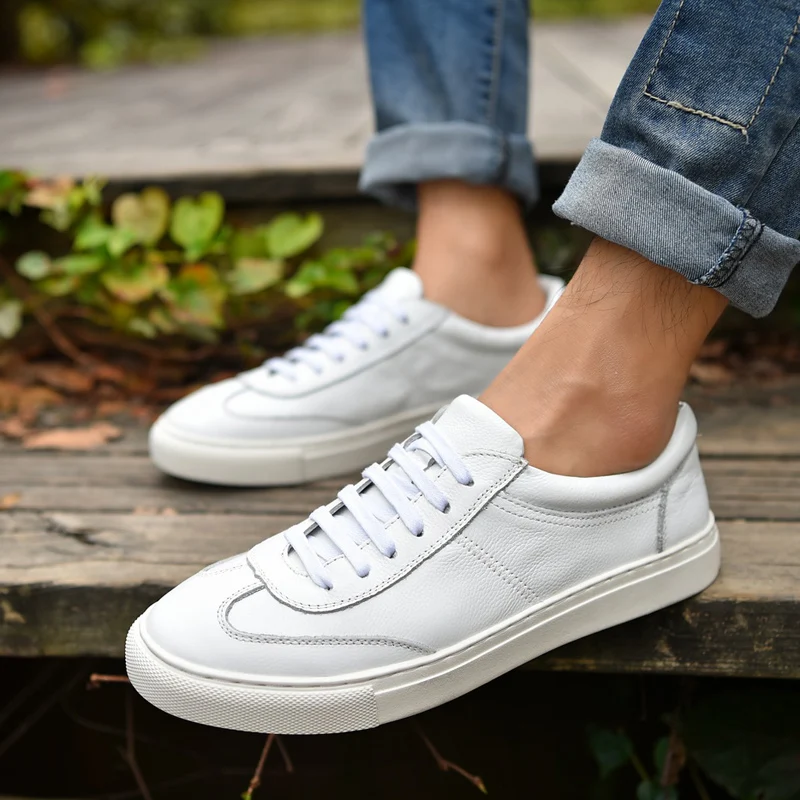 Мужские повседневные кроссовки из натуральной кожи черные белые дышащие модные