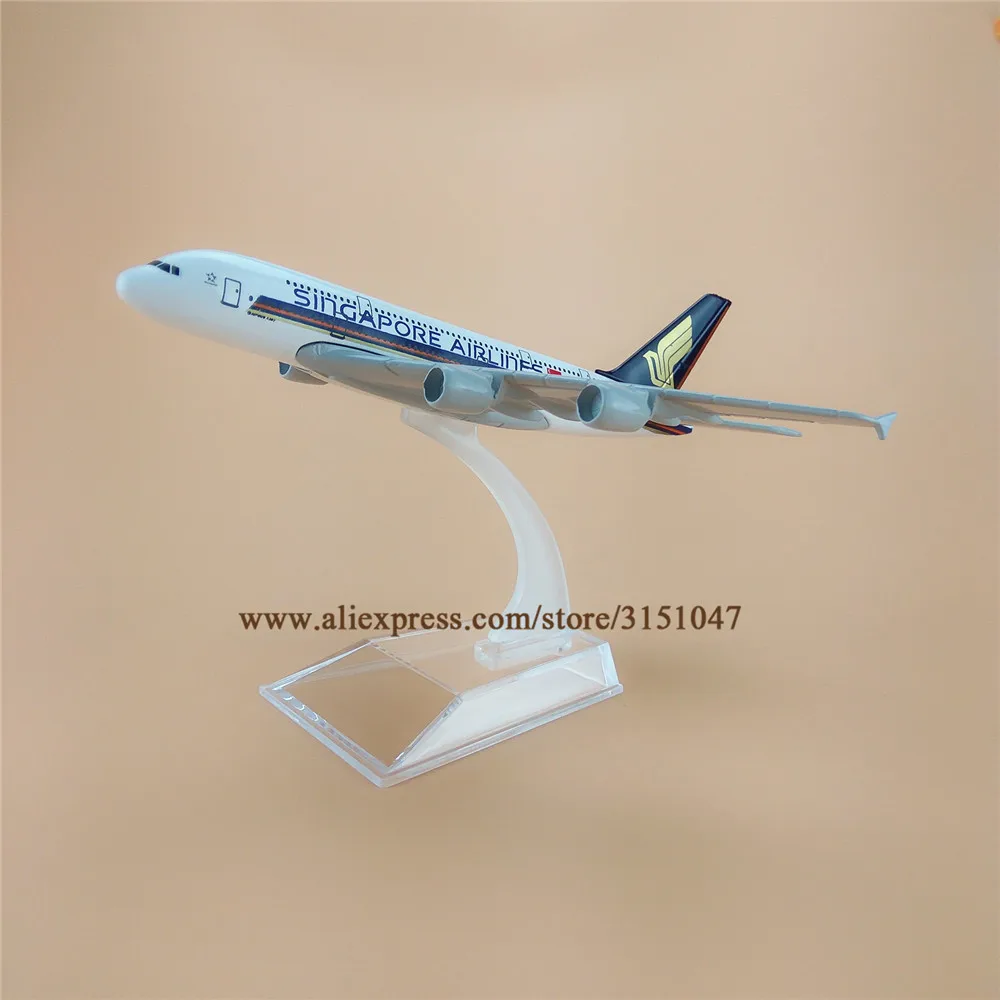Модель самолета A380 из металлического сплава 16 см авиакомпании Сингапур модель