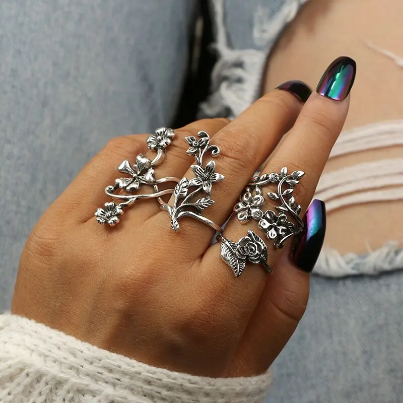 

4pcs/set Antique Silver Color Vintage Bohemia Ring Set Rose Flower Rings for Women Charm Bohemia Floral Knuckle Ring Gift