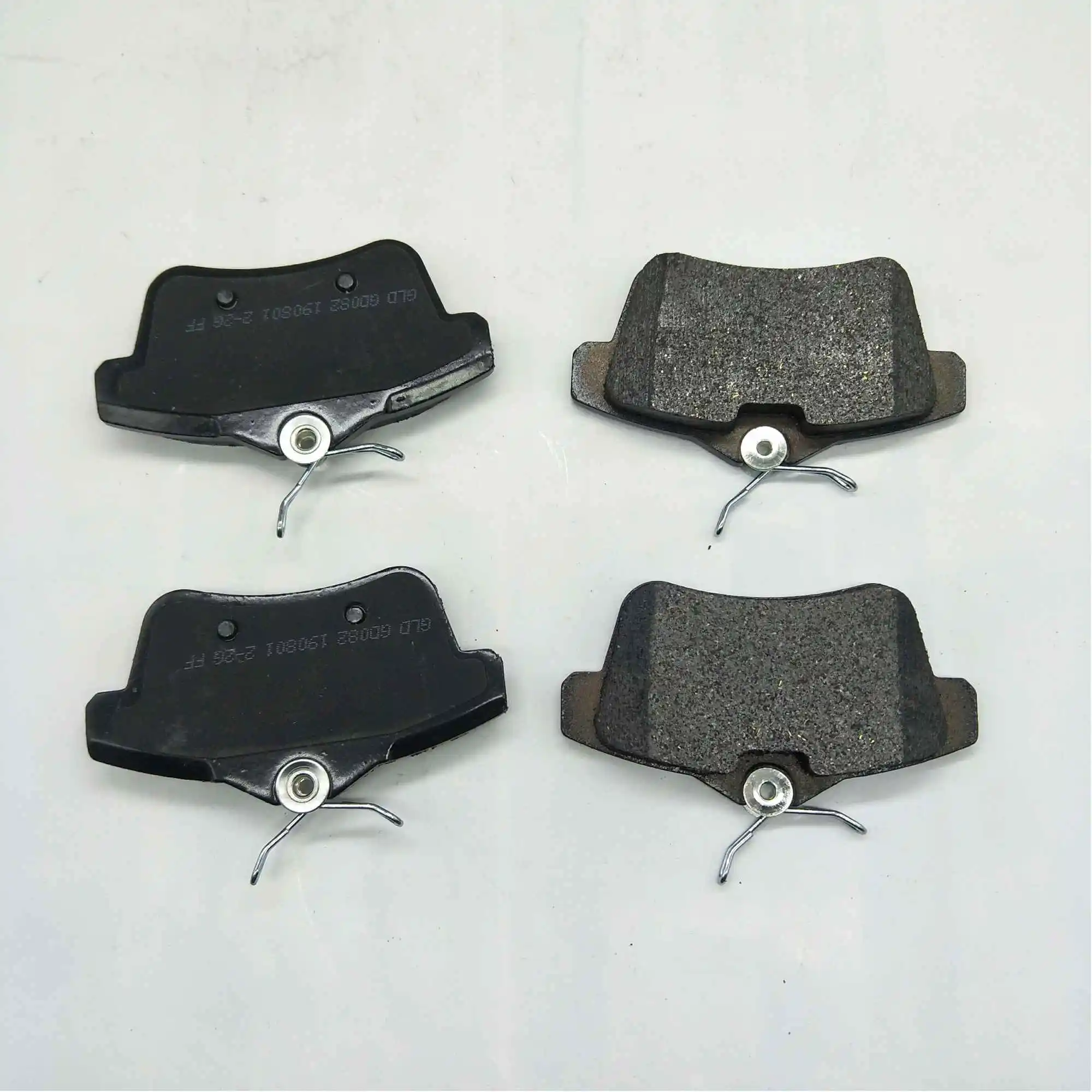 GD082/D1831-FDB4224 4 шт./компл. автомобильные тормозные колодки спереди и сзади